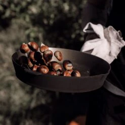 Barebones All-In-One Cast Iron Skillet Bundle -Barebones Barebones CKW 318 LS 01