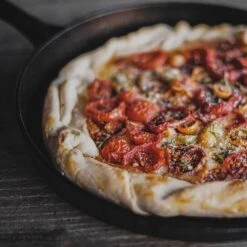 Barebones Cast Iron Skillet Griddle -Barebones CKW 320 SkilletGriddle 12 PDP 07