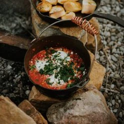 Barebones Polished Cast Iron Dutch Oven - 4qt -Barebones CKW 327 PolishedCastIronDutchOven 4qt PDP 09
