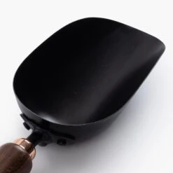 Barebones Garden Scoop 20 Barebones Garden Scoop -Barebones GDN 092 GardenScoop WalnutBlack PDP 04