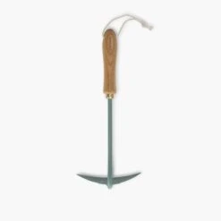 Barebones Triangle Hoe -Barebones GDN 677 TriangleHoe AshMint PDP 02