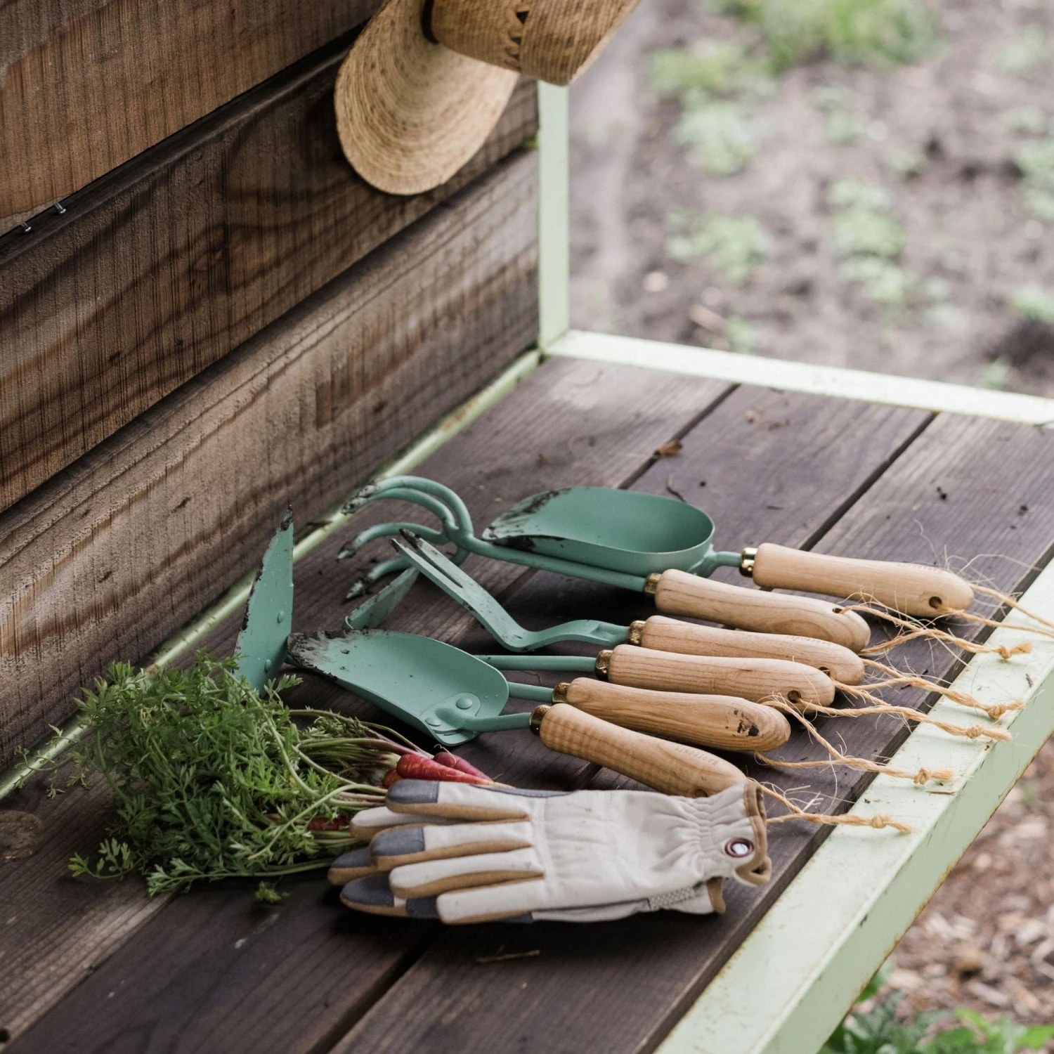 Barebones Garden Scoop 18 Barebones Garden Scoop - Image 16