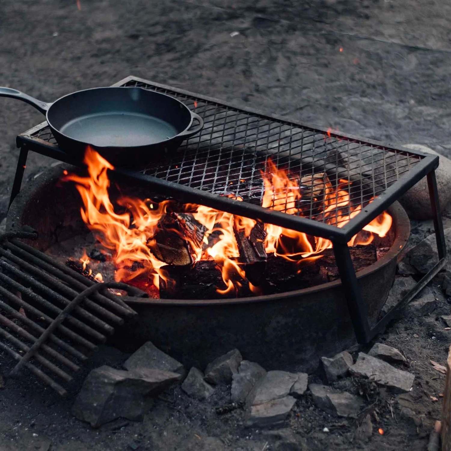 Barebones Heavy Duty Grill Grate - Rectangular 5 Barebones Heavy Duty Grill Grate - Rectangular - Image 3