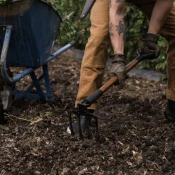 Barebones Spading Fork & Folding Shovel Set -Barebones HMS 2099 FoldingSpadingFork PDP 11 af914d9d f23f 40bc bd08 cb02ebe0ee84