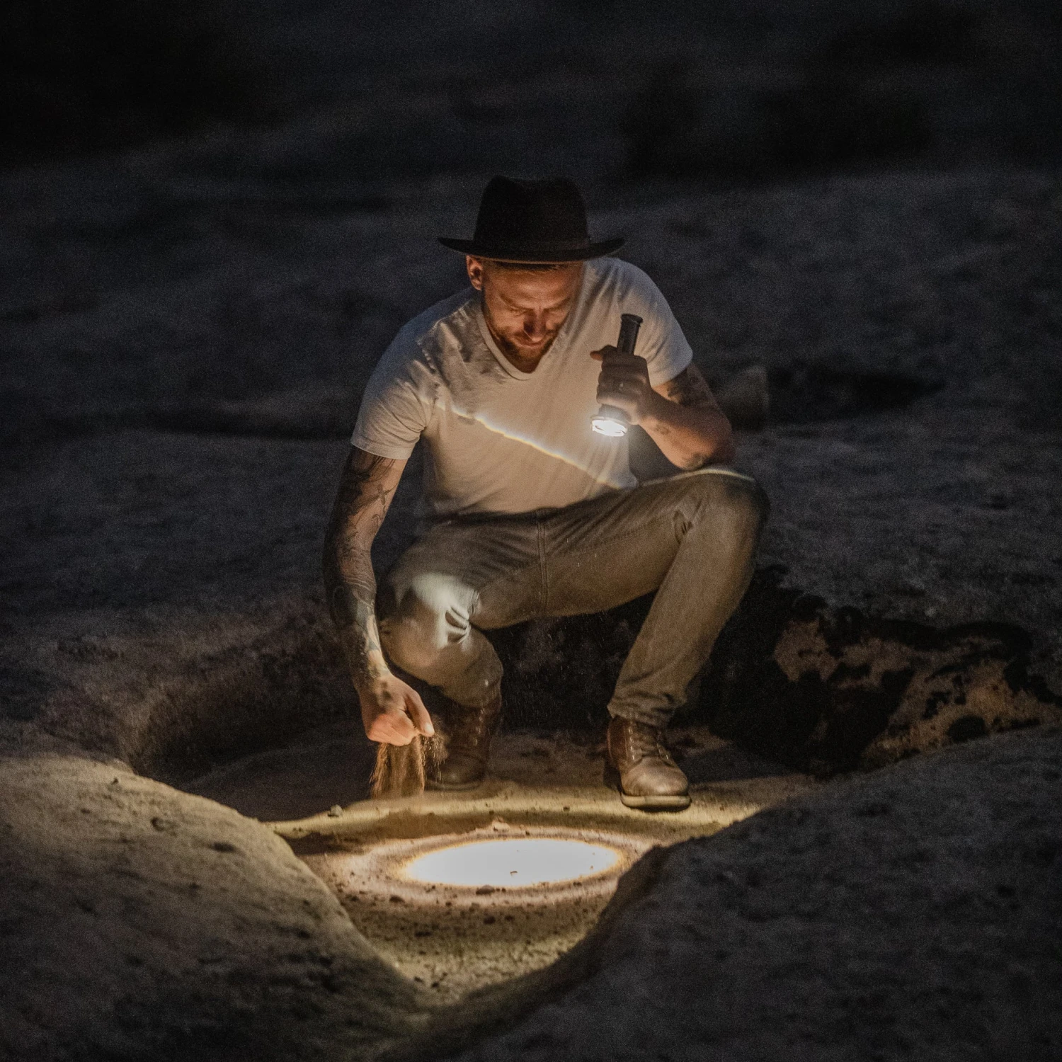 Barebones Vintage Flashlight 22 Barebones Vintage Flashlight - Image 20