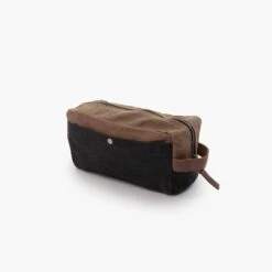 Barebones Neelum Dopp Kit -Barebones STC 721 Neelum DoppKit Khaki PDP 10