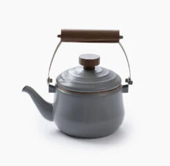 Barebones Enamel Teapot -Barebones Tp04