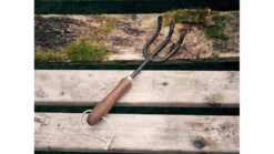 Barebones Cultivator Hand Tool -Barebones opplanet barebones cultivator hand tool wooden handle heat treated stainless steel blade gdn 053 av 4