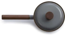 Barebones Enamel Saucepan -Barebones opplanet barebones enamel saucepan slate gray ckw 377 av 5