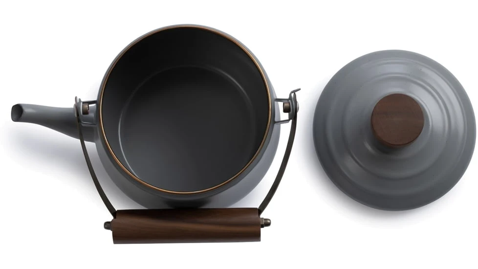 Barebones Enamel Teapot 7 Barebones Enamel Teapot - Image 5