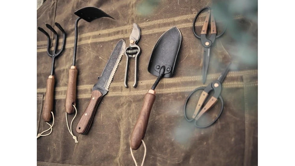 Barebones Spade Hand Trowel 7 Barebones Spade Hand Trowel - Image 5